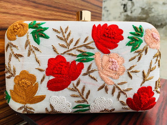 WHITE FLORAL  STYLISH AND BEAUTIFUL  CLUTCH BAG FOR WOMEN