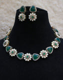 ELEGANT KUNDAN NECKLACE SET FOR WOMEN