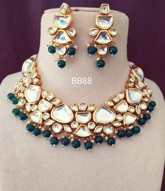 TRADITIONAL KUNDAN NECKLACE SET FOR WOMEN