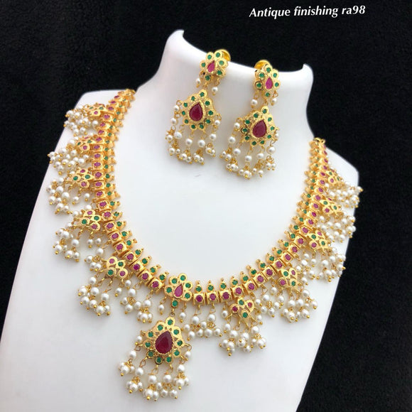TRADITIONAL  INDIAN PEARL NECKLACE SET FOR WOMEN