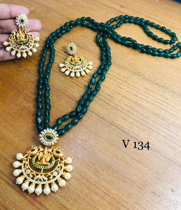 JADE GREEN STONES CHAIN WITH GOLDEN PENDANT AND MATCHING EARRINGS-MOEVC134B