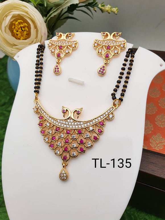 Gold Twilight Cosmos Necklace | Made in Korea | Dainty Jewellery – Aurelia  Atelier