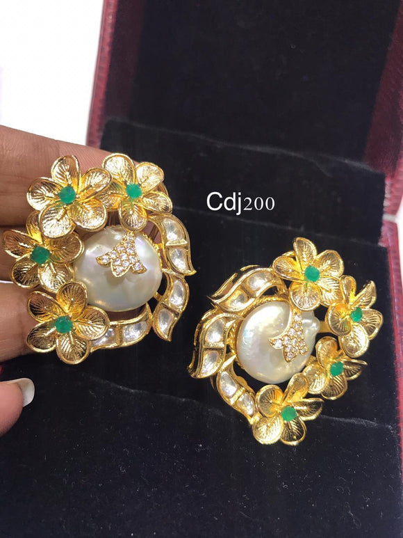 GOLD PLATED BAROQUE PEARL EARRINGS FOR WOMEN -MOE5CDJ200