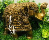 A HEAVY BRASS ELEPHANT WITH CARVINGS-MOEHBE001